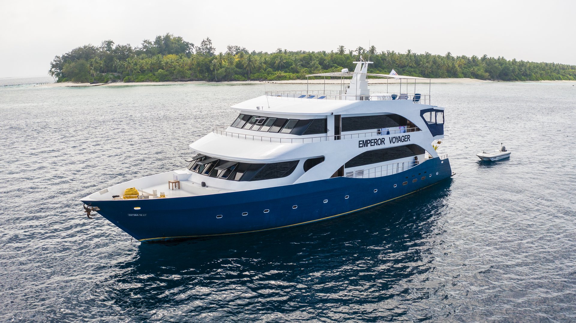 Emperor Voyager Exterior.jpg