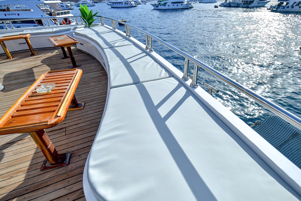 SouthMoon1 3 sundeck main (4)
