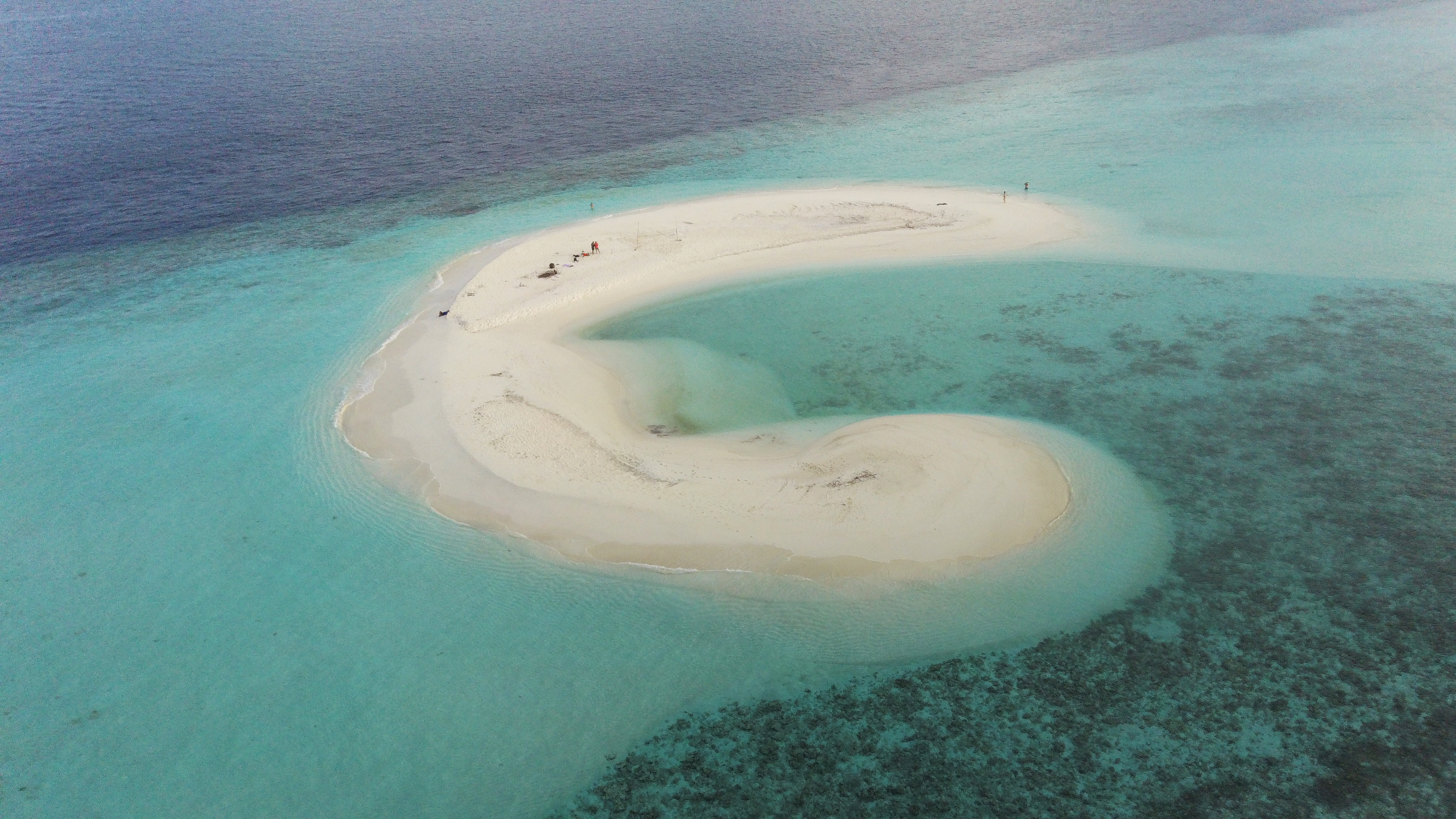 Isla Omadhoo 3